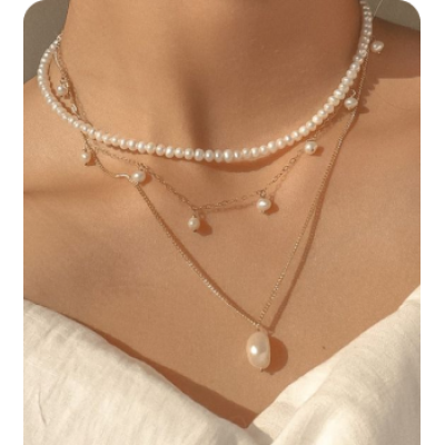 Anastasia Pearl Choker